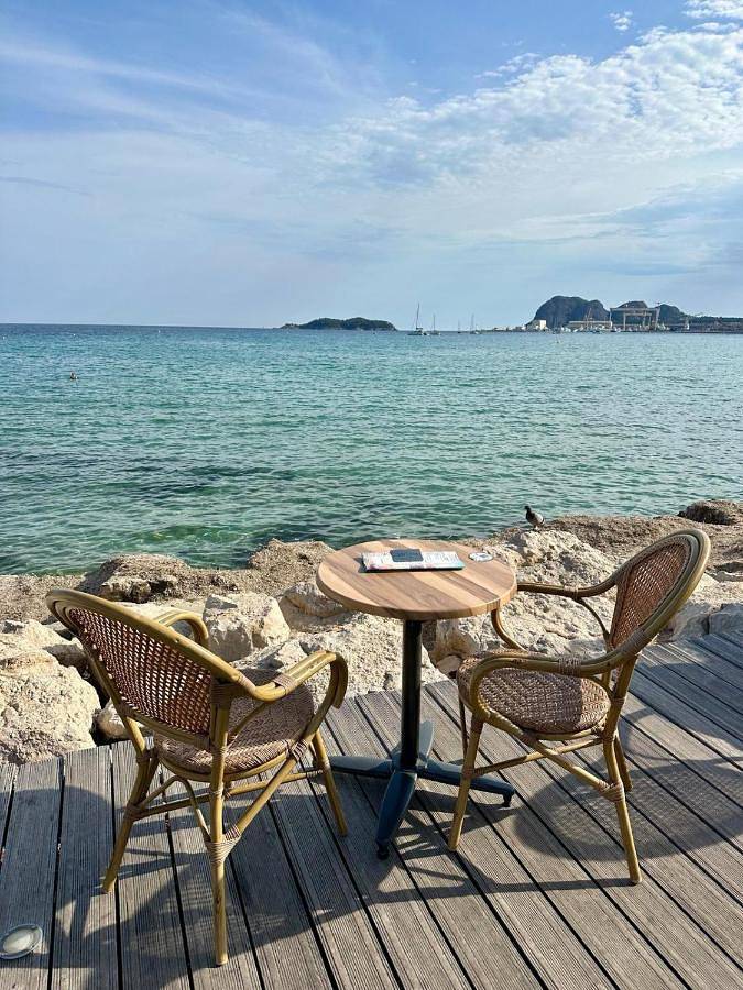 Gîte pour 2 personnes, avec terrasse dans Port de Saint-Jean - 2