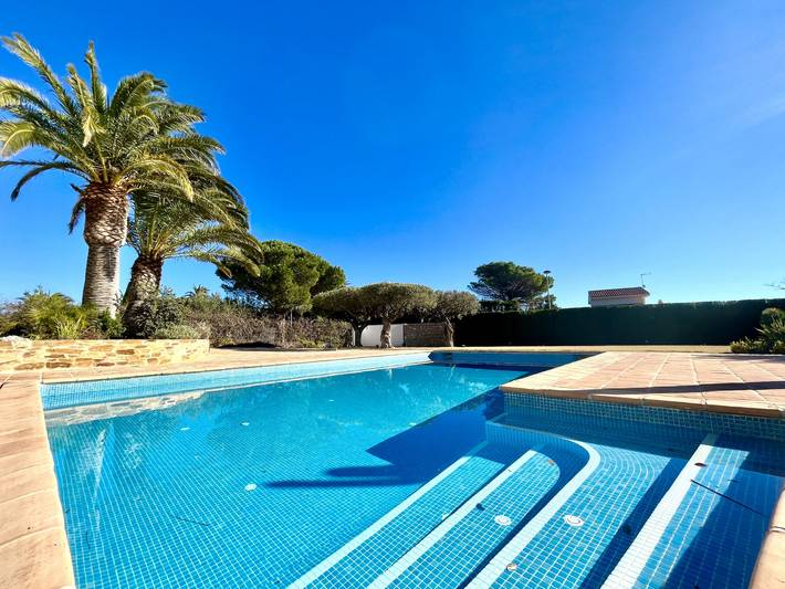 Villa pour 14 personnes, avec jardin et balcon à L'Ametlla de Mar - 2