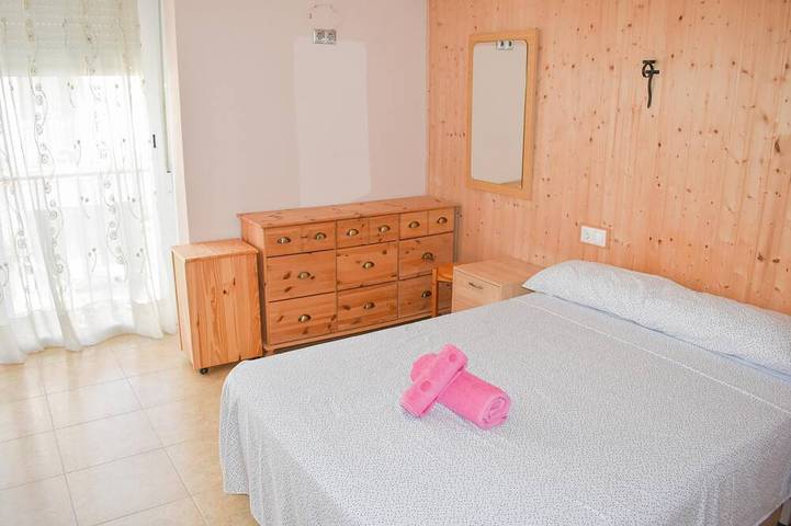 Bungalow für 5 Personen, mit Garten und Pool sowie Terrasse in Benidorm - 2