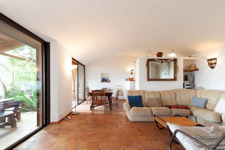 Ferienhaus für 5 Personen, mit Balkon und Garten