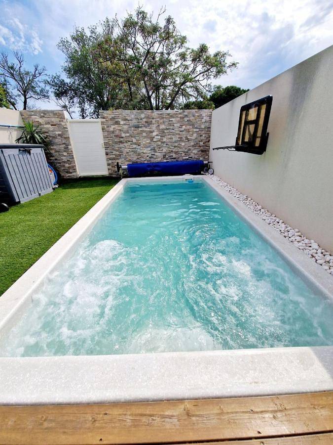 Villa pour 6 personnes, avec terrasse ainsi que jacuzzi et piscine au Grau-d'Agde - 4