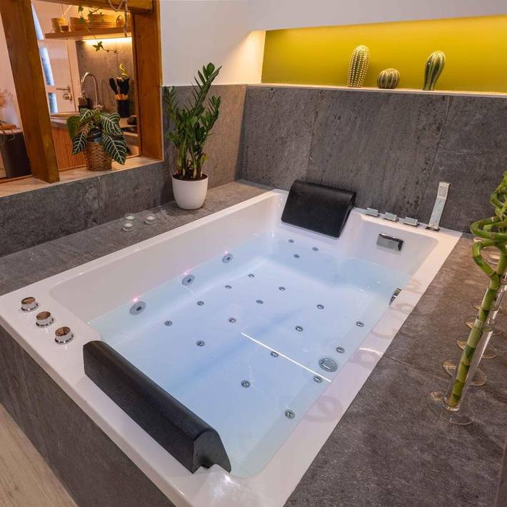 Gîte pour 2 personnes, avec jacuzzi ainsi que terrasse et jardin à Boutigny-sur-Essonne - 2