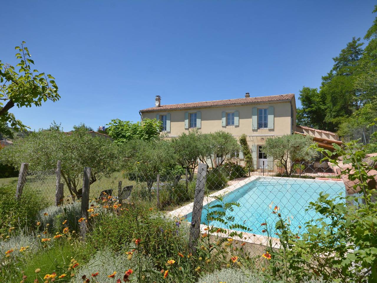 Mas de la damisello in Vaison-la-Romaine, Parque natural regional del Mont Ventoux