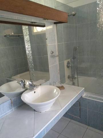 Gîte pour 3 personnes, avec terrasse, animaux acceptés à Sarraméa