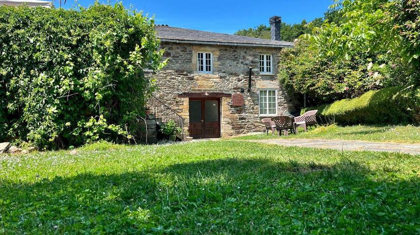 Casa rural para 4 personas, con Terraza además de Jardín y Vistas en Provincia de Lugo