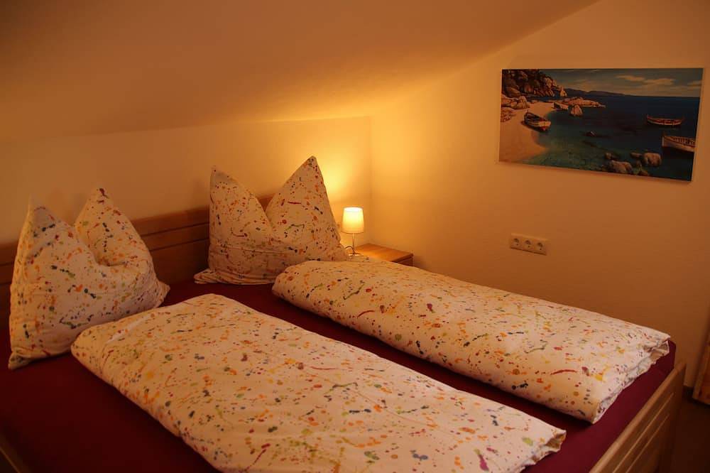 Ganze Wohnung, Ferienwohnung Zorn-Pauli, geräumig mit schöner Aussicht auf die Berge in Zell am Ziller, Tiroler Unterland