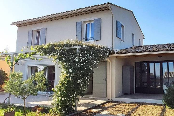 Location de vacances pour 6 personnes, avec jardin à Cabrières-d'Aigues - 3