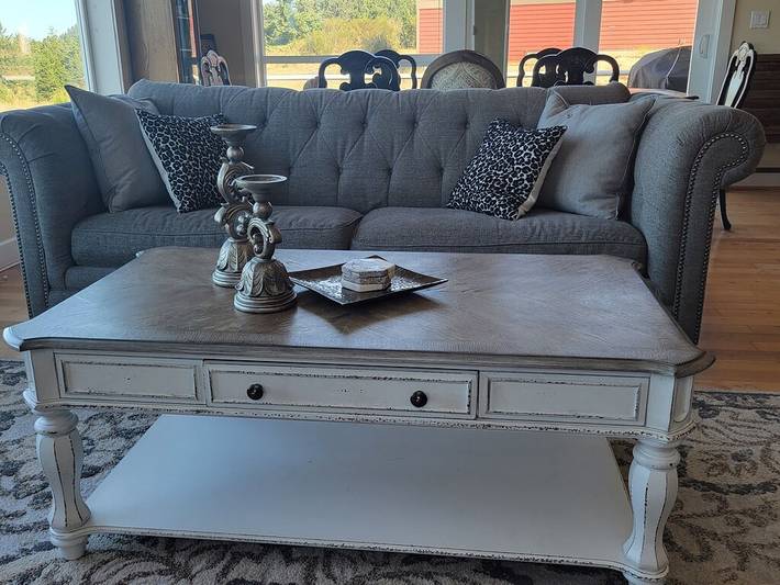 Vacation rental for 10 people, with yard and hot tub, with pets in Oceanside (Oregon)