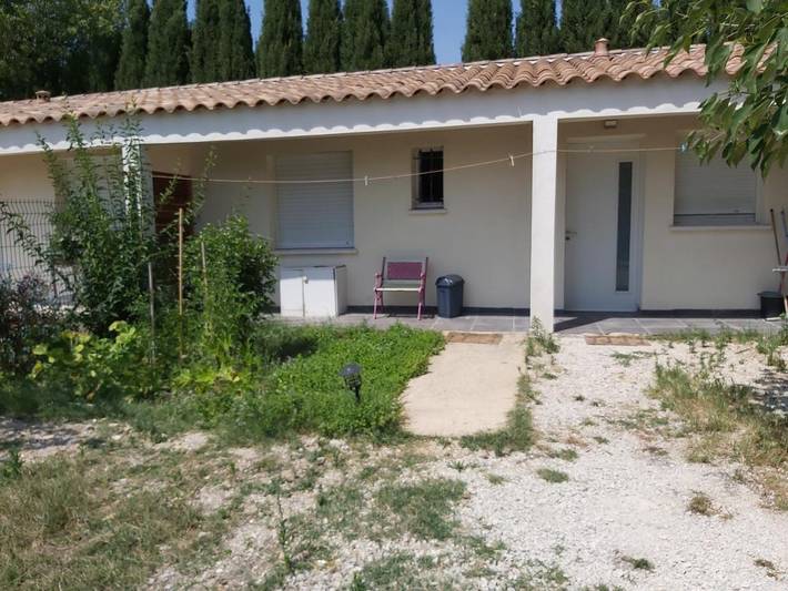 Location de vacances pour 3 personnes, animaux acceptés à Milhaud