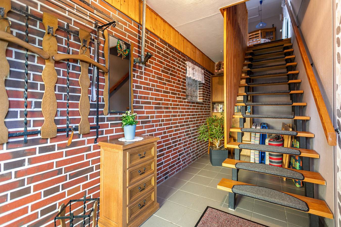Ganze Wohnung, Ferienwohnung 'Haus Dreeßen' mit Gemeinschaftsterrasse und Gemeinschaftsgarten in Buchholz (Dithmarschen), Sankt Michaelisdonn und Umgebung