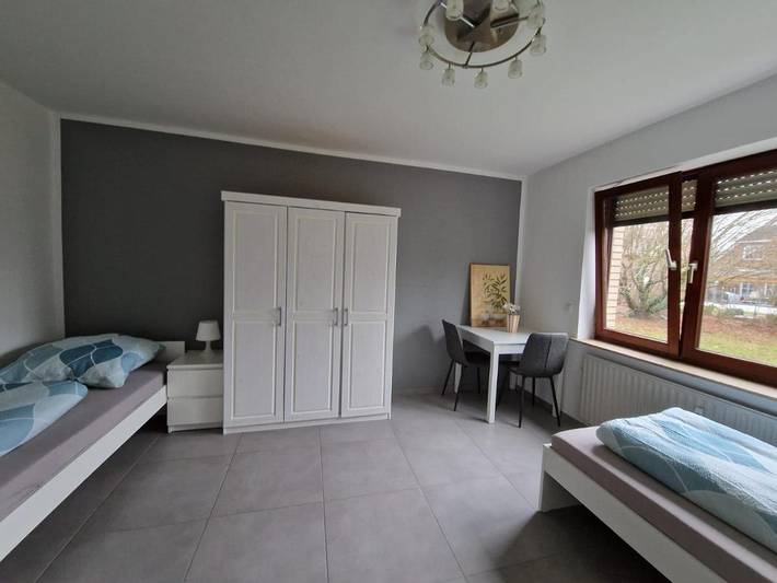 Ferienwohnung, mit Terrasse und Garten