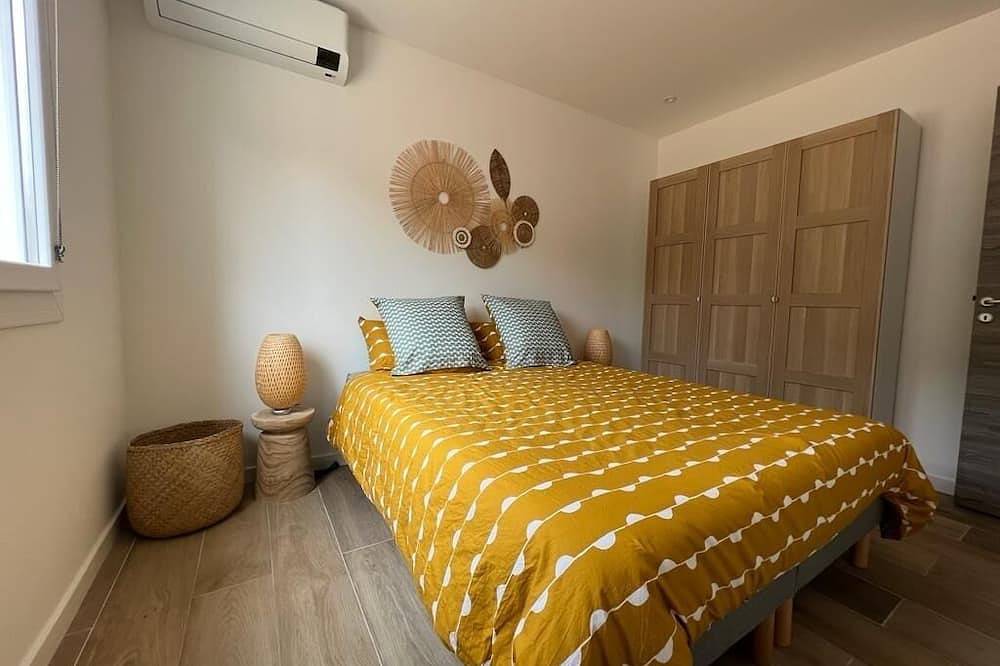 Villa moderne avec piscine chauffée et jardin pour 6 personnes max. in Fautea, Zonza