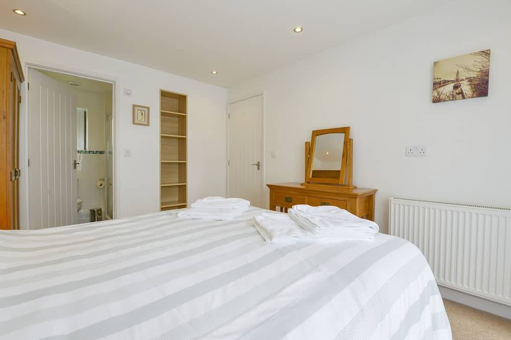Hideaway Barn, family friendly, with a garden in Charlestown in Charlestown, Cornwall