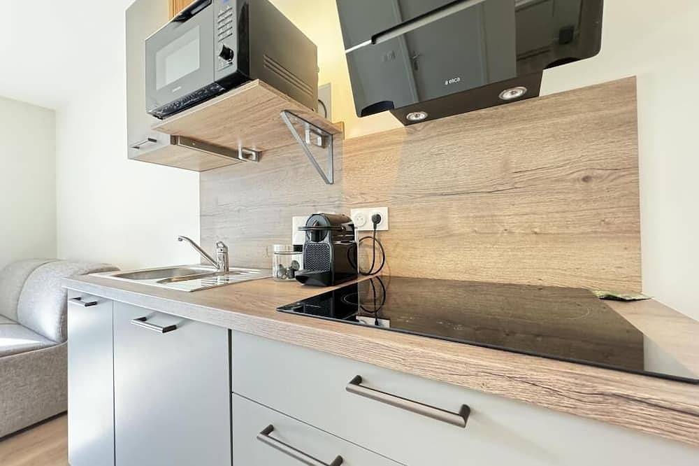 Entire apartment, New apartment for 4 people in the heart of Riom in Riom, Riom region