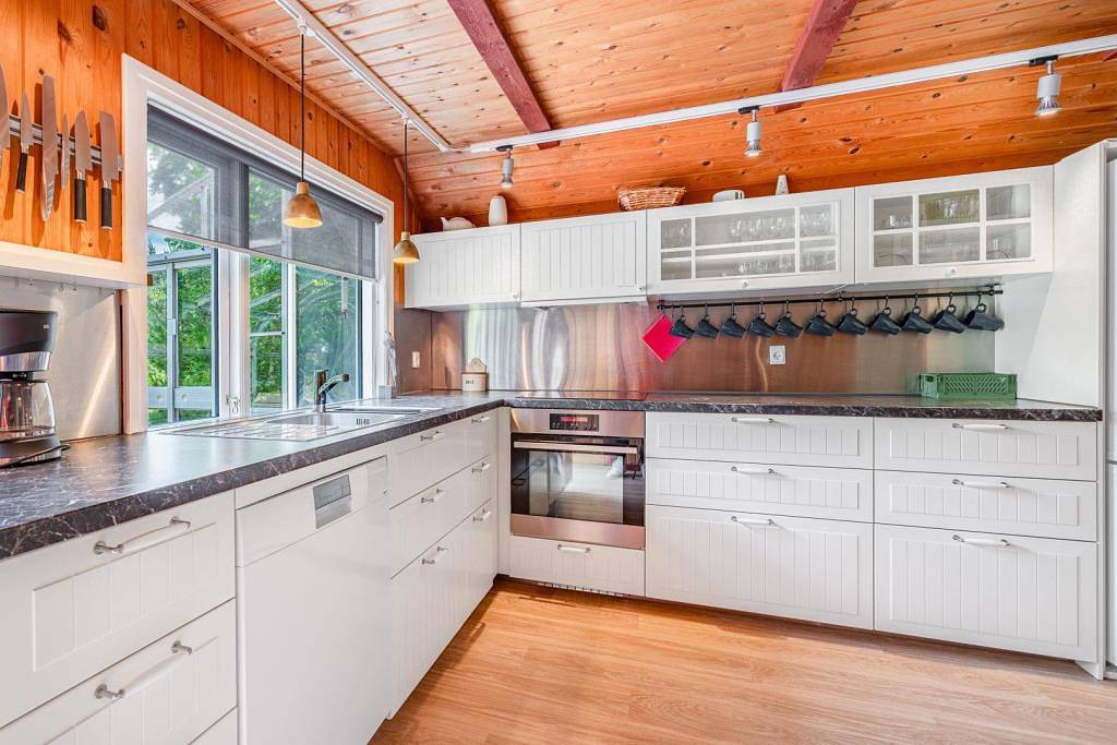 Gemütliches und gepflegtes Ferienhaus mit Wintergarten, Sauna und ruhiger Lage im Grünen in Nørre Nebel, Varde