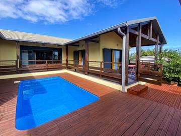 Location de vacances pour 8 personnes, avec jardin et piscine à Saint-Philippe