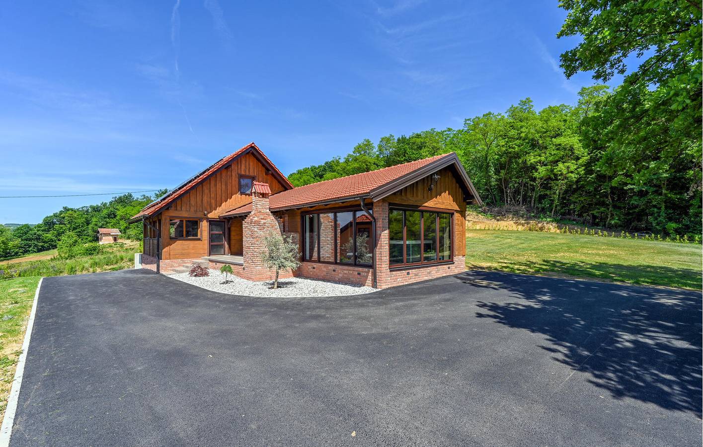 Gemütliche 128 m² große Wohnung mit Pool, WLAN und Parkplatz in Krapina-Zagorje