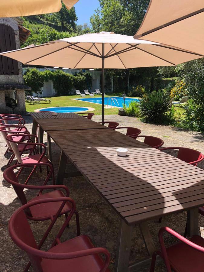 Casa rural para 16 personas, con Balcón y Terraza además de Jardín y Piscina en Mosteiro - 4