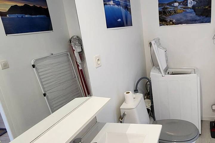 Gîte pour 4 personnes, avec terrasse et jardin à Pugny-Chatenod - 4