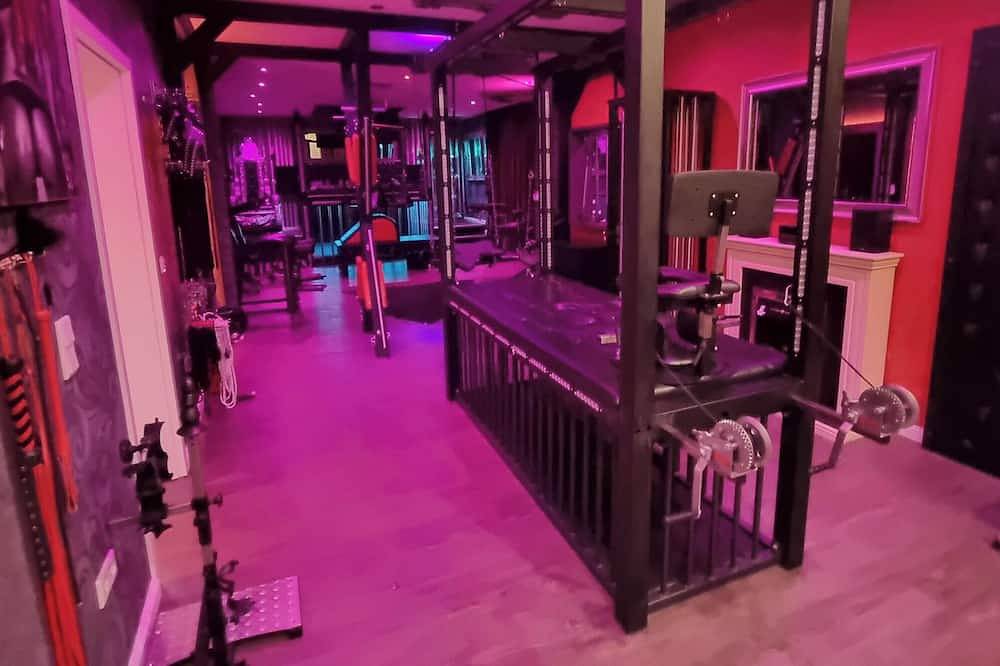 Apartamento entero, Black Mystery the apartment for erotic hours in Remscheid, Condado del Monte