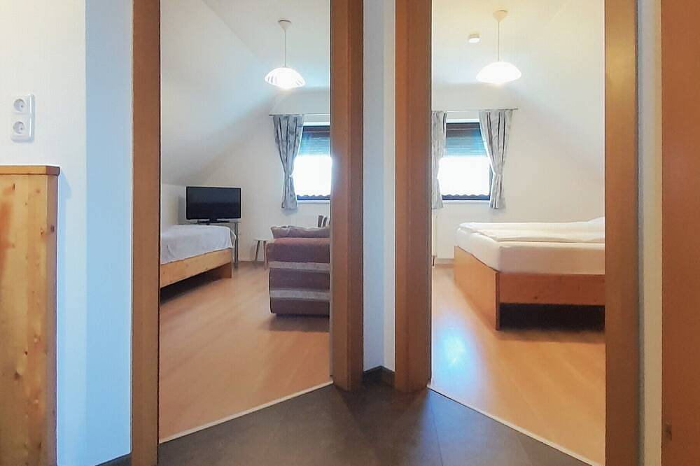 Zauberhaftes Ferienhaus mit 2 extra Apartments in wunderschöner Zentrallage in Steirerland