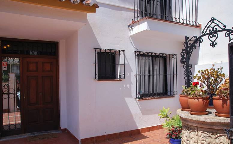 Villa pour 8 personnes, avec jardin et sauna ainsi que terrasse et jacuzzi, animaux acceptés à Fuengirola - 4