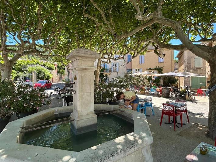 Location de vacances pour 6 personnes, avec terrasse et vue, animaux acceptés à Venterol - 3