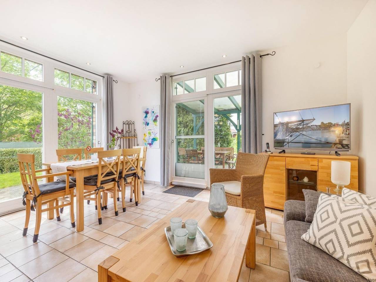 Ganze Ferienwohnung, Rügenbrise am Wasser - Fewo Eg in Halbinsel Zudar, Garz/Rügen