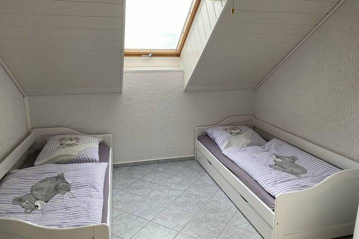 Ferienwohnung für 5 Personen, mit Garten in Grevesmühlen - 4