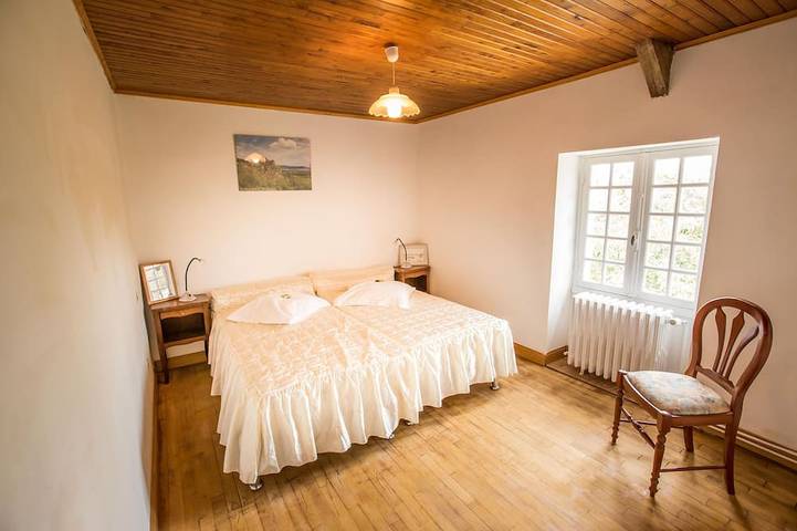 Location de vacances pour 8 personnes, avec piscine et terrasse à Marquay - 2