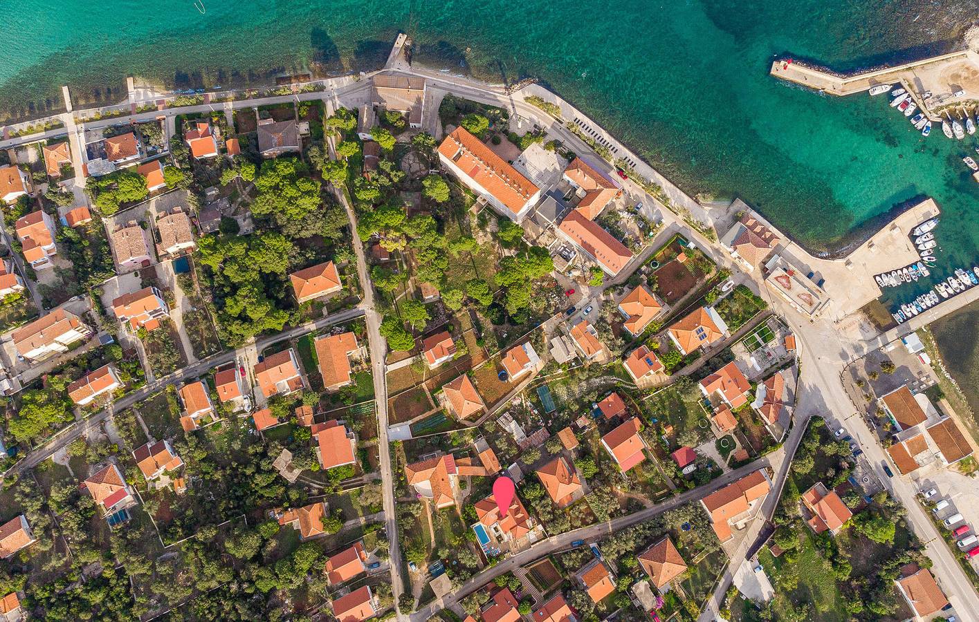 Casa vacanza per 8 persone con terrazza in Ugljan Città, Ugliano