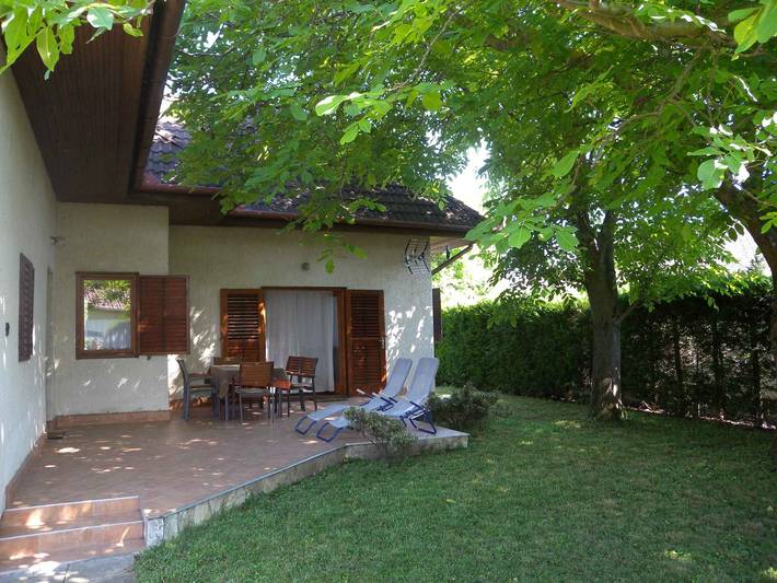 Ferienhaus mit Klimaanlage in der Nähe vom Strand  in Vonyarcvashegy, Balaton Hochland Nationalpark