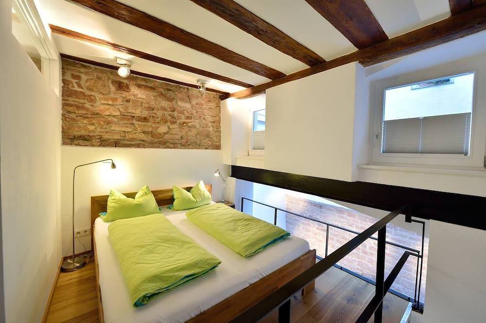 Apartamento inteiro, No meio da parte antiga da cidade e ainda tranqüila. Perto City Hall in Altstadt (Heidelberg), Heidelberg