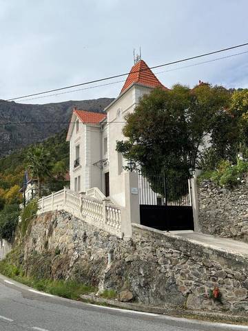 Maison d’hôte pour 2 personnes, avec jardin ainsi que piscine et vue à Venaco