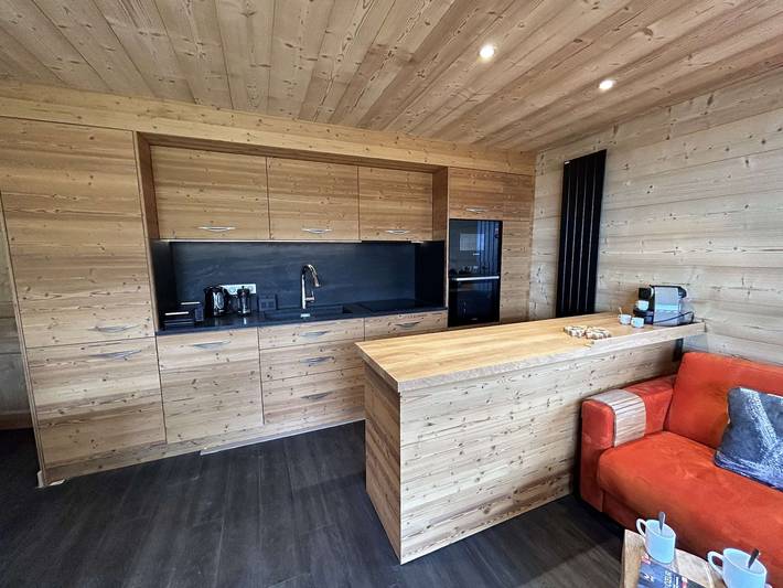 Ganze Wohnung, Gemütliches 4-Zimmer-Apartment für 8 Personen, ideal gelegen in Méribel. in Les Allues, Vanoise-Massiv