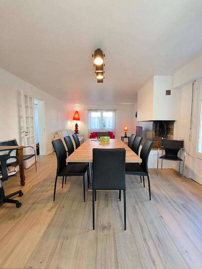 Villa 15 pers - Jardin Arbore - Calme - Parking in Pau, Béarn
