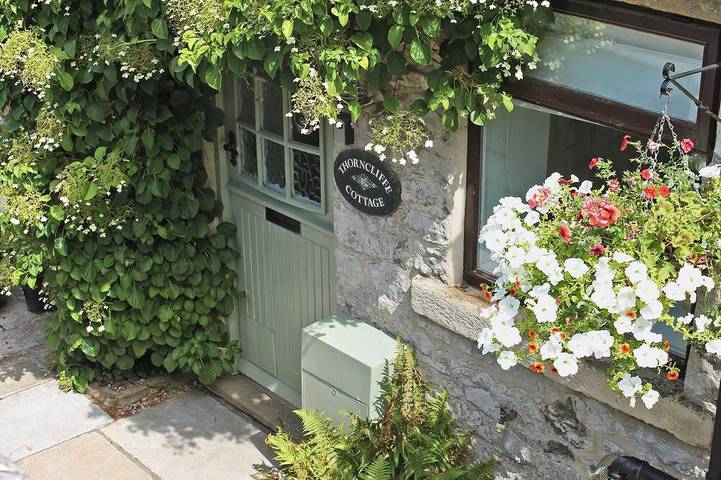 Cottage for 4 people, with garden, with pets in Tideswell