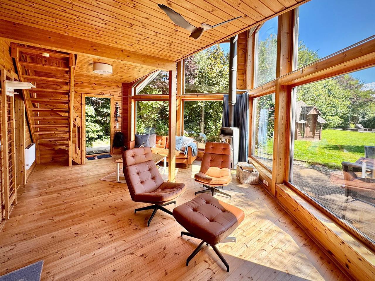 Ferienhaus "Sonnenblumenhaus" in Falshöft für bis zu 4 Personen und 2 Hunden - 300m zum Ostseestrand in Geltinger Birk, Nieby