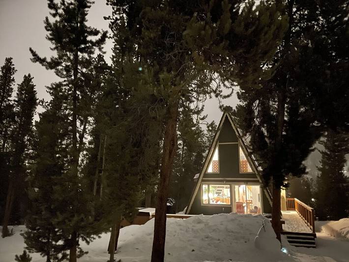 Vacation home for 4 people, with terrace and yard as well as hot tub in Breckenridge