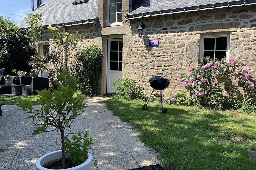 The little sea of Gâvres in Merlevenez, Côte des Mégalithes