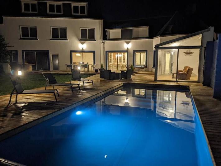 Location de vacances pour 6 personnes, avec piscine ainsi que jacuzzi et jardin dans Office De Tourisme Du Guilvinec - 2