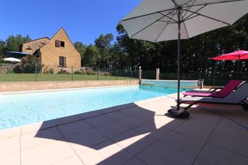 Chambre d’hôte pour 2 personnes, avec piscine et jardin à Castelnaud-la-Chapelle
