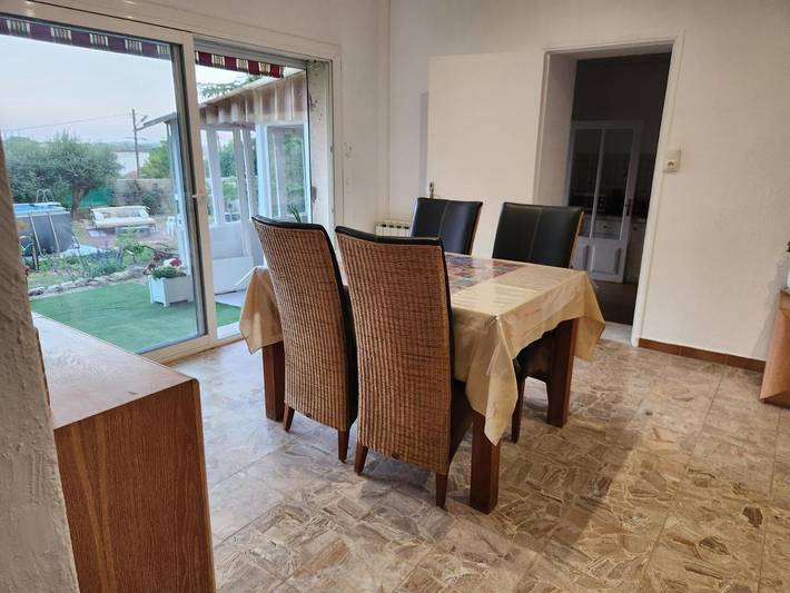 Appartement de vacances pour 4 personnes, avec jardin ainsi que piscine et vue