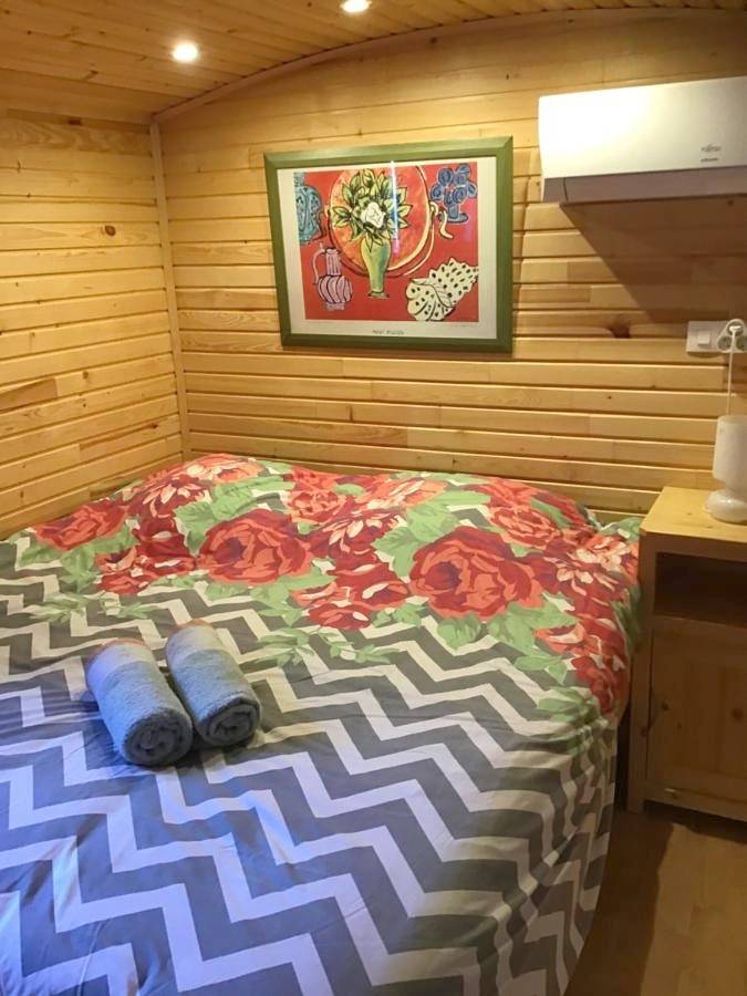 Gîte pour 4 personnes, avec piscine ainsi que terrasse et jardin à Barbentane - 4