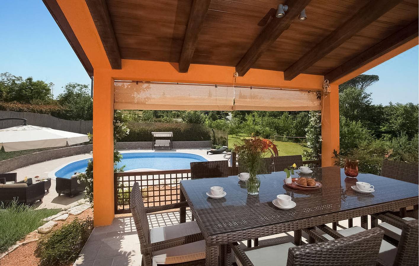 Ferienhaus für 10 Personen mit Pool in Karojba, Zentralistrien