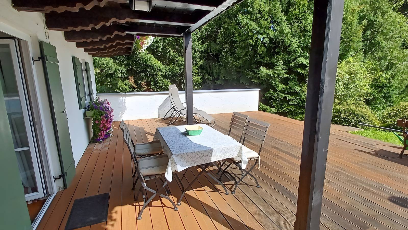 Ganze Wohnung, Sehr ruhig, idyllisch, große Terrasse und Gemeinschaftsgarten in Gstadt am Chiemsee, Chiemsee