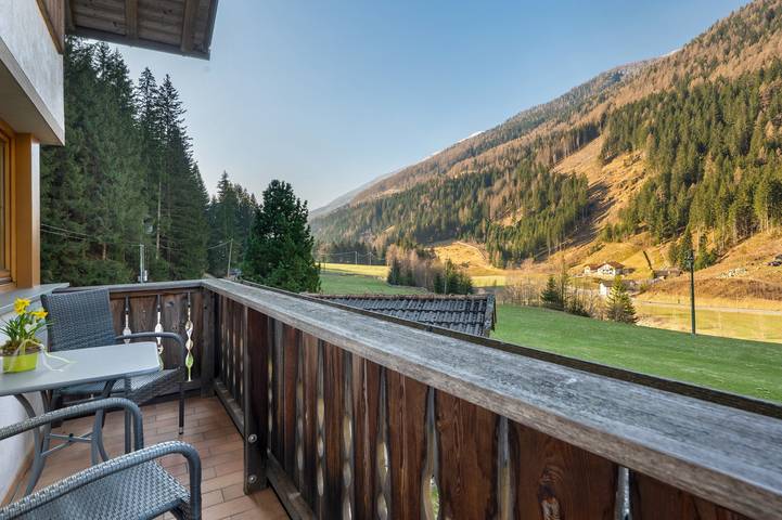 Entire apartment, Apartment 'Sprenghof' with Mountain View, Balcony and Wi-Fi in Sarnvalley, Sarntal Alps
