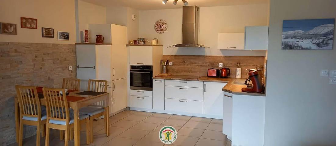 Gîte pour 4 personnes, avec terrasse dans le Vercors - 2