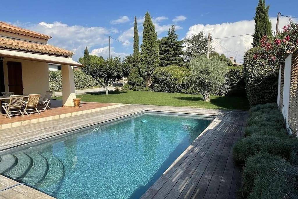 Villa l'Olivier en Provence 5ch piscine jardin et clim in Lambesc, Région d'Aix-en-Provence