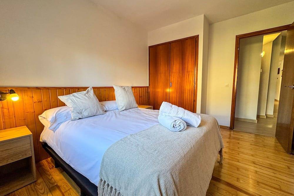 Entire apartment, Cal Batllia 2 in Puigcerdà, Catalan Pyrenees